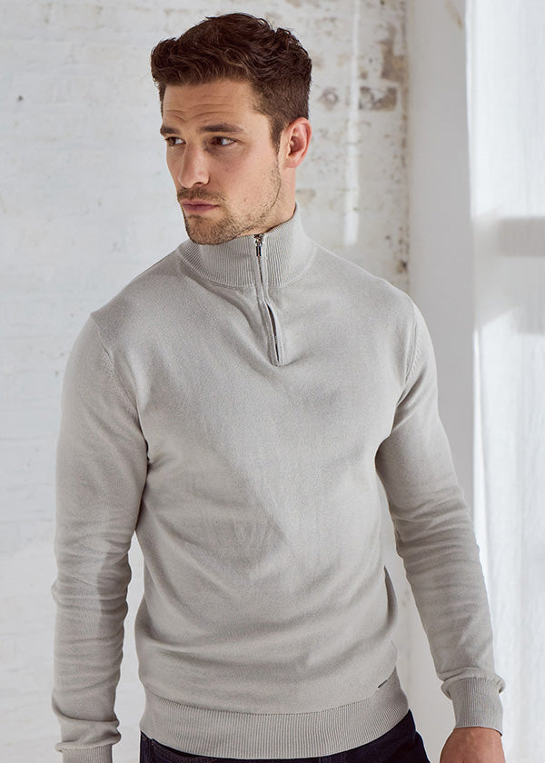 Men's long sleeve white jumper from Maklin Clothing.