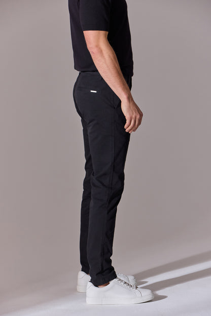 Slim fit chino trousers for men. Black colour. Maklin Clothing.